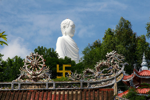 tượng phật tổ ở chùa Ninh thuận-Nha trang